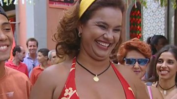 Solange Couto relembra Dona Jura dezoito anos depois de 'O Clone' - Reprodução/TV Globo