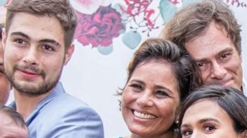 Após 25 anos juntos, João Vitti e Valeria Alencar oficializam casamento - Reprodução