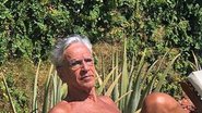 Caetano Veloso impressiona ao surgir de sunga aos 77 anos - Reprodução