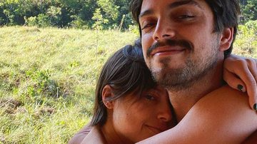 Agatha Moreira se declara para Rodrigo Simas com clique romântico - Reprodução/Instagram
