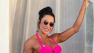 Gracyanne Barbosa exibe corpo musculoso ao surgir com biquíni neon - Instagram