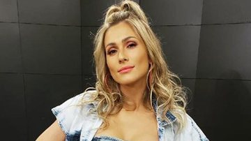 Lívia Andrade sensualiza e barriga chapada rouba a cena - Instagram