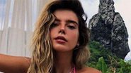 Giovanna Lancellotti surge com maiô decotado e cavado em Noronha - Instagram