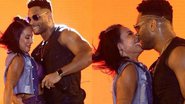 Scheila Carvalho dança e beija muito o maridão durante show - Arquivo Pessoal