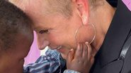 Xuxa Meneghel se derrete por criança durante viagem: ''Minha jujubinha'' - Arquivo Pessoal