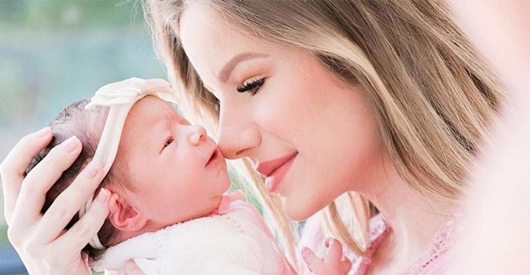 Blogueira desabafa ao revelar a verdade sobre paternidade de sua filha - Reprodução