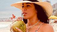 Ex-BBB Elana deixa shortinho aberto na praia - Reprodução/Instagram