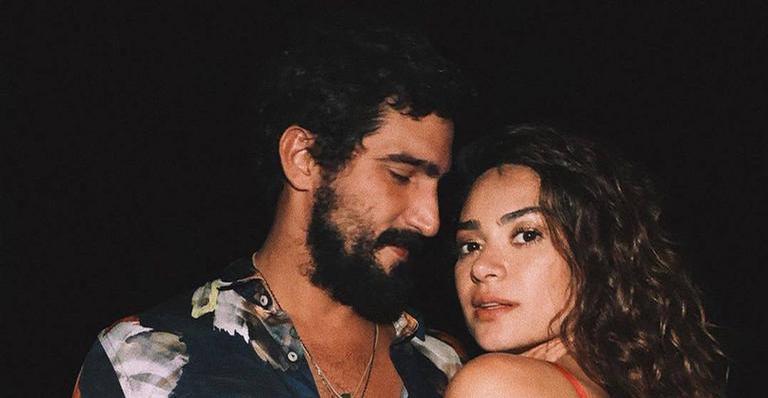 Renato Góes e Thaila Ayala surgem em clima romântico - Instagram