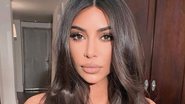 Kim Kardashian surge deslumbrante em maiô cavadíssimo e corpão chama atenção da web - Reprodução/Instagram
