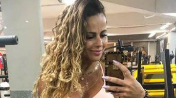 Viviane Araújo ostenta corpão invejável em selfie na academia - Arquivo Pessoal