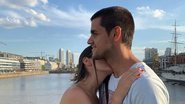 Felipe Simas posa coladinho da esposa, Mariana Uhlmann - Reprodução/Instagram