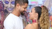 Viviane Araújo beija muito e cai no samba na quadra do Salgueiro - Anderson Borde / AgNews