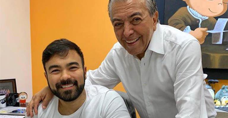 Mauricio de Sousa faz foto do filho com o marido em momento romântico - Instagram