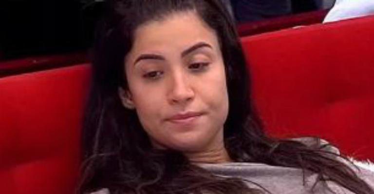BBB 20: Bianca pede desculpas ao namorado após flerte com Guilherme - Reprodução / TV Globo
