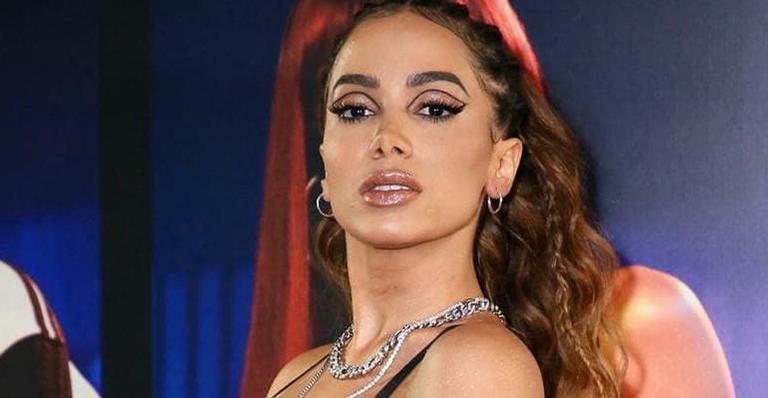 Anitta ganha seguidora de peso nas redes sociais - Instagram