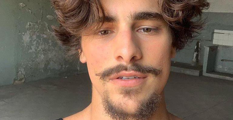 Bruno Montaleone exibe barriga sarada e detalhe rouba a cena - Instagram