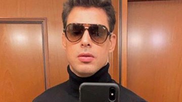 Cauã Reymond esbanja estilo nos bastidores de gravação da Globo - Instagram