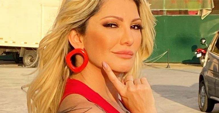 Ex-marido de Antonia Fontenelle surge nu em foto no banheiro - Instagram