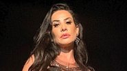 Sheila Carvalho aposta em look transparente para curtir show do marido e ganha elogios - Reprodução