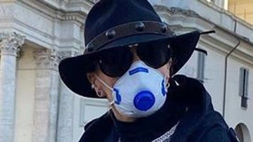 Na Itália, Adriane Galisteu é vista mascarada em meio a crise do coronavírus - Instagram