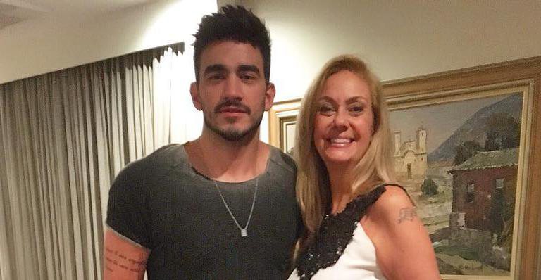 A mãe do brother contou o que pensa sobre o relacionamento do filho com Gabi Martins - Instagram