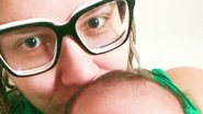Fofura! Marília Mendonça encanta web ao mostrar rostinho do filho, Léo - Instagram