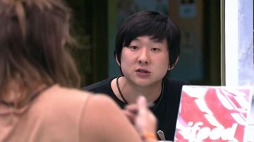 BBB20: Irritado, Pyong afirma às sisters sobre Daniel: ''Não vou tomar bronca por causa dele'' - Reprodução/TV Globo