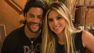 Hulk Paraíba ostenta aliança de compromisso durante jantar romântico com a namorada, Camila Ângelo - Reprodução/Instagram