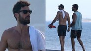 Marcos Pitombo exibindo corpo espetacular ao lado de amigo em praia no Rio - AgNews