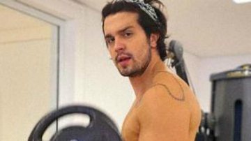 Em quarentena, Luan Santana treina sem camisa e mostra corpão musculoso - Arquivo Pessoal