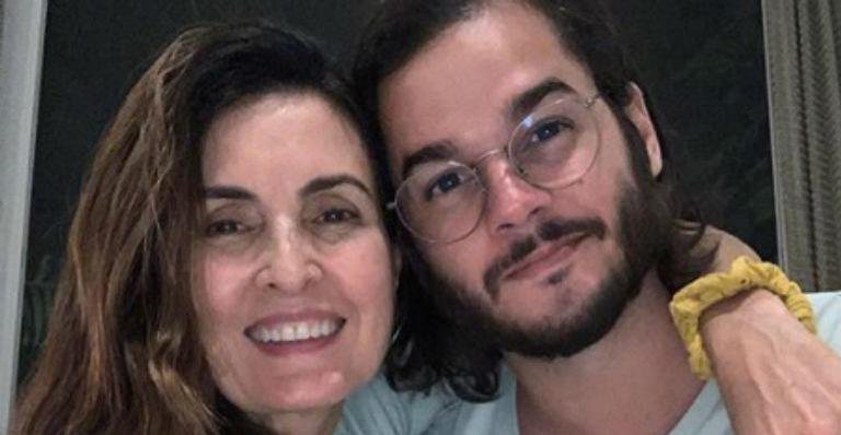 Fátima Bernardes surge abraçadinha com Túlio Gadelha e web morre de amores - Reprodução/Instagram