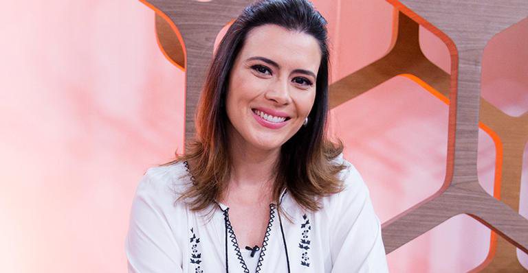 Michelle Loreto arranca suspiros ao surgir sem maquiagem na web: ''Cara lavada'' - Divulgação/TV Globo