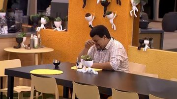BBB20: Sozinho, Babu lamenta saudades: ''Queria tanto ver meus filhos'' - Reprodução / TV Globo