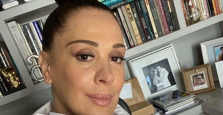 Claudia Raia sofre com distância da família - Instagram