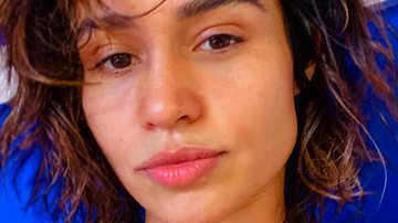 Nanda Costa surge no colo de Regina Casé se derrete: ''Saudades da dona Lurdes'' - Reprodução/Instagram