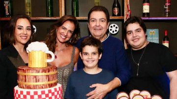 Luciana Cardoso compartilhou vários cliques da família para comemorar o aniversário do herdeiro - Reprodução/Instagram