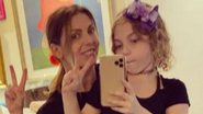 Sheila Mello posa em selfie com a filha e encanta - Reprodução/Instagram