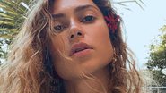 Só de biquíni, Thaila Ayala posa em feixe de luz do sol e dispara: ''Abençoada'' - Reprodução/Instagram