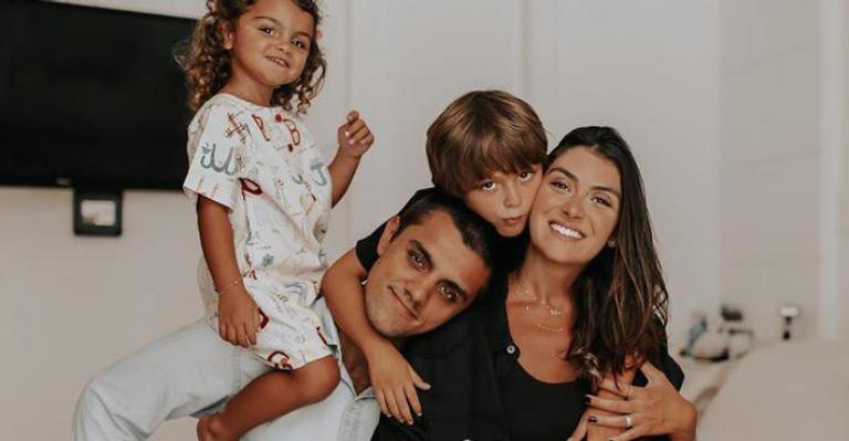 Felipe Simas e a esposa falam sobre nova gestação após chegada terceiro filho - Arquivo Pessoal