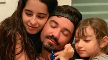 Fernando Zor recebe abraço especial das filhas e encanta - Reprodução/Instagram