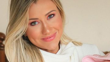 Ana Paula Siebert registra look de inverno da filha, Vicky, e encanta fãs - Instagram