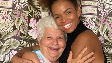 A atriz usou suas redes sociais para fazer uma homenagem emocionante para a avó - Reprodução/Instagram
