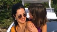 Esposa de Rodrigo Faro ostenta barriga chapada ao lado da filha em iate de luxo - Reprodução/Instagram