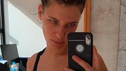 Bruna Linzmeyer posa de top e shortinho - Reprodução/Instagram
