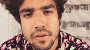 Caio Castro curte dia de praia - Instagram