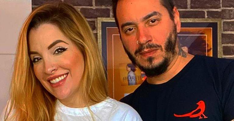 Ex-BBB Clara Aguilar revela dividir o marido com outras mulheres: "Namoradas para mimar juntos" - Reprodução/Instagram