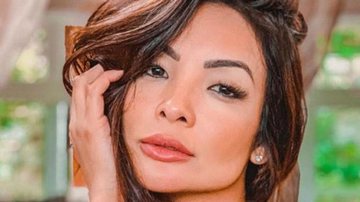 Carol Nakamura dá beijo especial no filho caçula e web morre de amores - Reprodução/Instagram