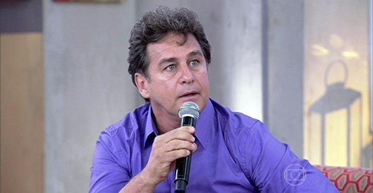 Barbudão e grisalho, Marcos Frota surge irreconhecível em foto - Reprodução/ TV Globo