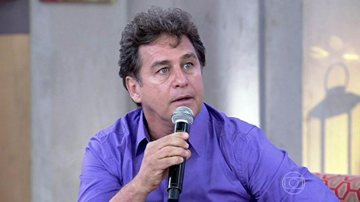 Barbudão e grisalho, Marcos Frota surge irreconhecível em foto - Reprodução/ TV Globo