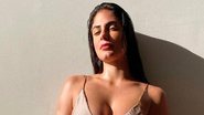 Ex-BBB Mari Gonzalez curte sol com maiô cavado e coladinho - Reprodução/Instagram